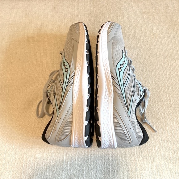 NWOB Saucony Cohesion 13 Versafoam Running Sneakers Size 12 - Picture 8 of 15